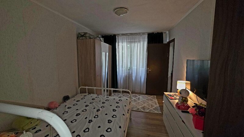 Pantelimon, Cora, Vergului, semistradal,